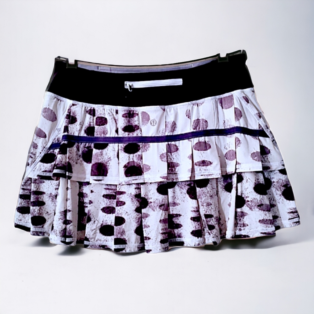 Pristine Lululemon Pace Setter Seaside White Black Activewear Running Mini Skirt